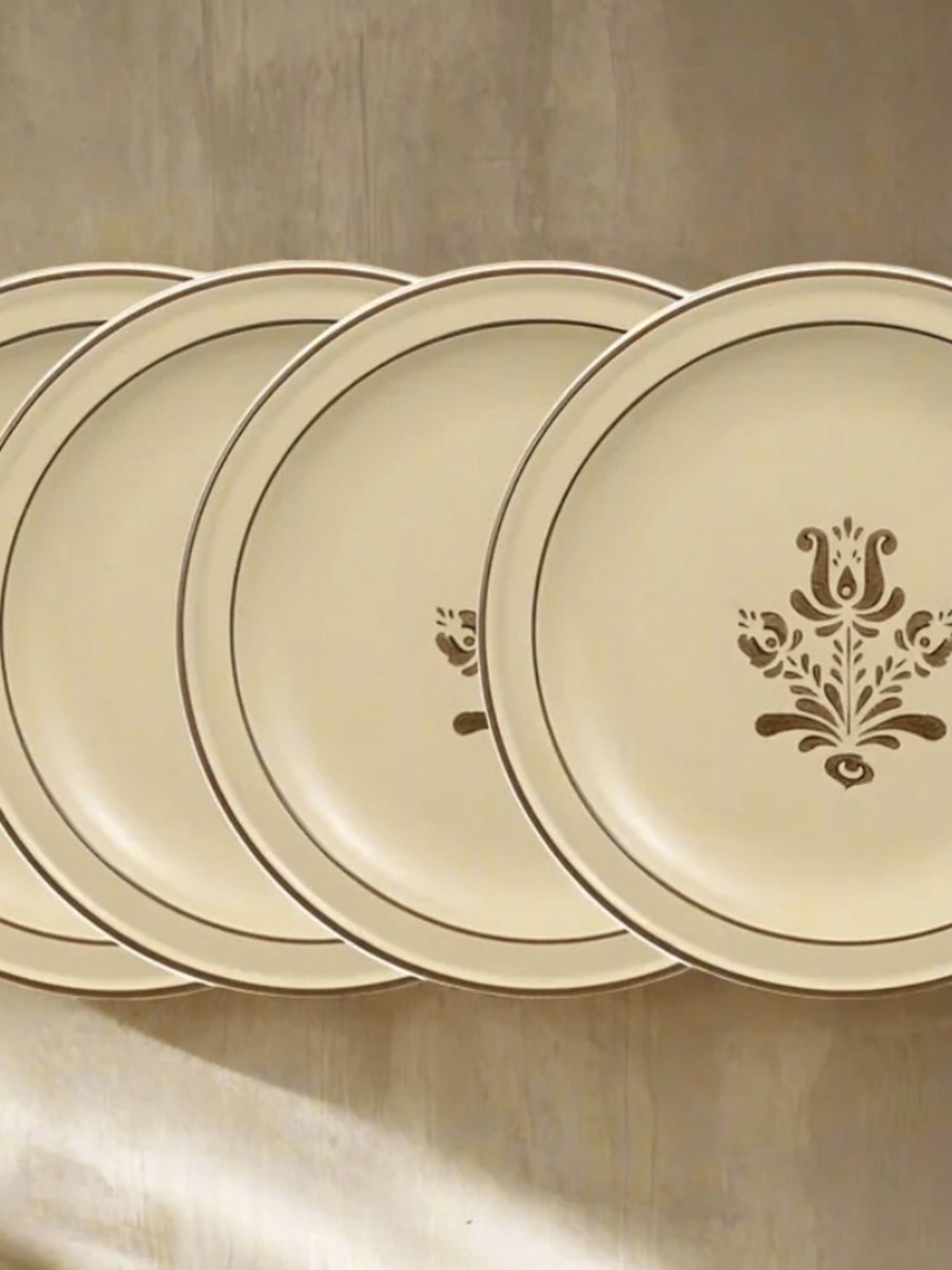 Pfaltzgraff Village Collection Salad Desert Plates Set of 4 MZ